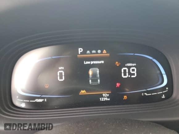 2024 Hyundai Venue SEL with VIN KMHRC8A33RU315608, listed as a Copart auction lot 72576634 with 1,239 mi miles and Non repairable. Bid and sale history available at DreamBid. Image 9.