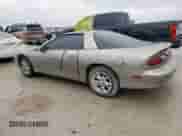 2002 Chevrolet Camaro z VIN 2G1FP22K422114559, wystawiony jako Copart lot #51294095 z przebiegiem 170 273 mil mil oraz Czysty tytuł • Clean title. Historia ofert i sprzedaży dostępna na DreamBid. Obrazek 2.