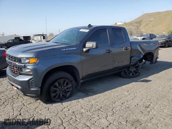 ✅ 2019 Chevrolet Silverado 1500 Custom • VIN: 1GCRWBEH8KZ413573 • Lot: 57072504. Wystawiony na Copart z przebiegiem 53 484 mil. Bezpłatny archiwum sprzedaży aukcyjnych z USA i szczegółowy raport historii pojazdu na DreamBid. Zdjęcie 1.