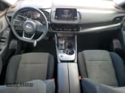 ✅ 2022 Nissan Rogue SV • VIN: 5N1BT3BA0NC694309 • Lot: 86108835. Wystawiony na Copart z przebiegiem 91 631 mil. Bezpłatny archiwum sprzedaży aukcyjnych z USA i szczegółowy raport historii pojazdu na DreamBid. Zdjęcie 8.