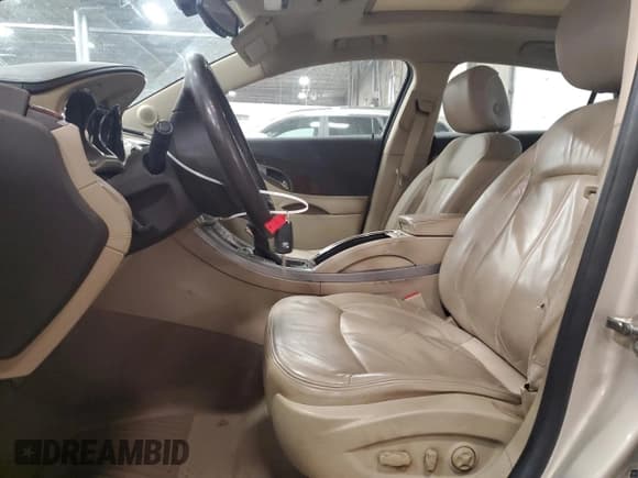 ✅ 2010 Buick LaCrosse CXL • VIN: 1G4GC5EG0AF221682 • Lot: 82779225. Listed on Copart with 175,052 mi. Free auction sales archive from the USA and detailed vehicle history report at DreamBid. Image 7.