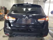 ✅ 2023 Mitsubishi Outlander ES • VIN: JA4ARUAU8PU001008 • Lot: 71491045. Wystawiony na Copart z przebiegiem 14 906 mil. Bezpłatny archiwum sprzedaży aukcyjnych z USA i szczegółowy raport historii pojazdu na DreamBid. Zdjęcie 6.