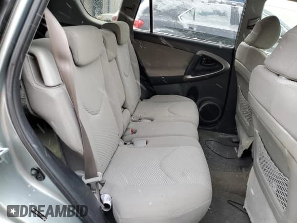 ✅ 2006 Toyota RAV4 Limited • VIN: JTMBK31V666008334 • Lot: 92208345. Wystawiony na Copart z przebiegiem 115 550 mil. Bezpłatny archiwum sprzedaży aukcyjnych z USA i szczegółowy raport historii pojazdu na DreamBid. Zdjęcie 11.