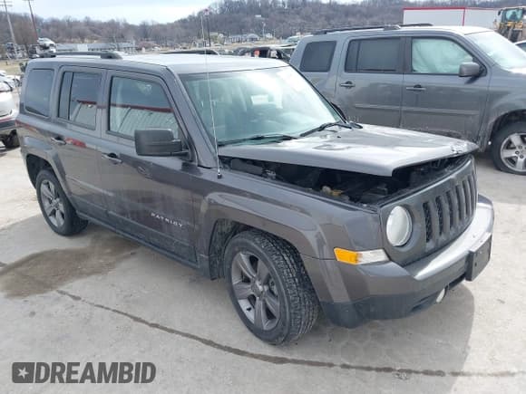 ✅ 2015 Jeep Patriot Latitude • VIN: 1C4NJPFA9FD413645 • Lot: 41633572. Wystawiony na IAAI z przebiegiem 118 766 mil. Bezpłatny archiwum sprzedaży aukcyjnych z USA i szczegółowy raport historii pojazdu na DreamBid. Zdjęcie 1.
