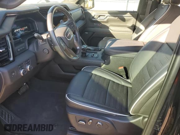 ✅ 2024 GMC Sierra 1500 AT4X • VIN: 3GTUUFEL2RG247122 • Лот: 85308105. Опубликован ранее на Copart с пробегом 13 450 миль. Бесплатный доступ к архиву аукционных продаж из США и подробный отчёт об истории автомобиля на DreamBid. Изображение 7.