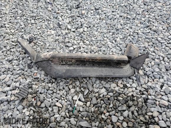 ✅ 2022 Toyota RAV4 XLE Premium • VIN: 2T3C1RFV6NC194698 • Лот: 91489235. Опубликован ранее на Copart с пробегом 26 171 миль. Бесплатный доступ к архиву аукционных продаж из США и подробный отчёт об истории автомобиля на DreamBid. Изображение 12.