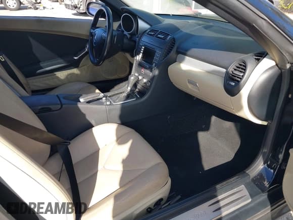 ✅ 2008 Mercedes-Benz SLK 350 • VIN: WDBWK56F38F186671 • Лот: 41530919. Опубликован ранее на IAAI с пробегом 115 567 миль. Бесплатный доступ к архиву аукционных продаж из США и подробный отчёт об истории автомобиля на DreamBid. Изображение 5.