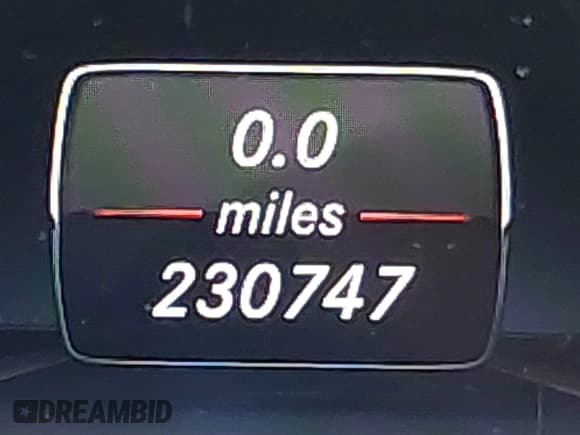 ✅ 2015 Mercedes-Benz GLK 350 • VIN: WDCGG5HB4FG338718 • Лот: 43650420. Опубликован ранее на IAAI с пробегом 230 747 миль. Бесплатный доступ к архиву аукционных продаж из США и подробный отчёт об истории автомобиля на DreamBid. Изображение 16.