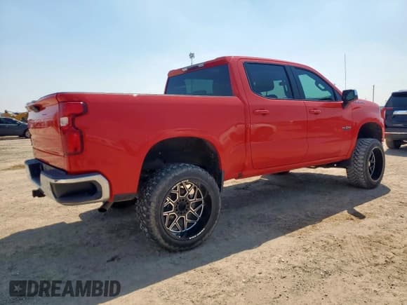 ✅ 2020 Chevrolet Silverado 1500 LT • VIN: 3GCPWCED4LG148243 • Lot: 70367185. Wystawiony na Copart z przebiegiem 146 048 mil. Bezpłatny archiwum sprzedaży aukcyjnych z USA i szczegółowy raport historii pojazdu na DreamBid. Zdjęcie 3.