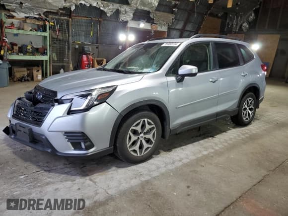 ✅ 2023 Subaru Forester Premium • VIN: JF2SKADC0PH492118 • Lot: 85335035. Listed on Copart with 1,427 mi. Free auction sales archive from the USA and detailed vehicle history report at DreamBid. Image 1.