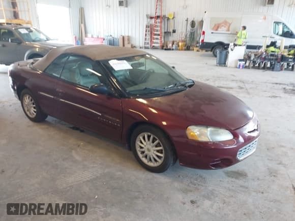 ✅ 2001 Chrysler Sebring LXi • VIN: 1C3EL55U11N688007 • Lot: 42199391. Listed on IAAI with 182,746 mi. Free auction sales archive from the USA and detailed vehicle history report at DreamBid. Image 1.