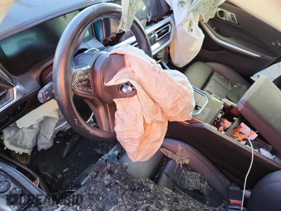 ✅ 2021 BMW 3 Series 330i • VIN: 3MW5R1J04M8C02722 • Lot: 93474165. Wystawiony na Copart z przebiegiem Nie podano. Bezpłatny archiwum sprzedaży aukcyjnych z USA i szczegółowy raport historii pojazdu na DreamBid. Zdjęcie 8.