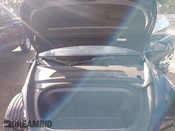 ✅ 2023 Tesla Model Y Long Range • VIN: 7SAYGDEEXPF689909 • Lot: 43551907. Listed on IAAI with 57,191 mi. Free auction sales archive from the USA and detailed vehicle history report at DreamBid. Image 10.