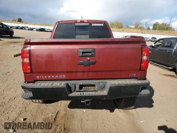 ✅ 2015 Chevrolet Silverado 1500 LTZ • VIN: 3GCUKSEC5FG271196 • Lot: 78093364. Wystawiony na Copart z przebiegiem 133 982 mil. Bezpłatny archiwum sprzedaży aukcyjnych z USA i szczegółowy raport historii pojazdu na DreamBid. Zdjęcie 6.