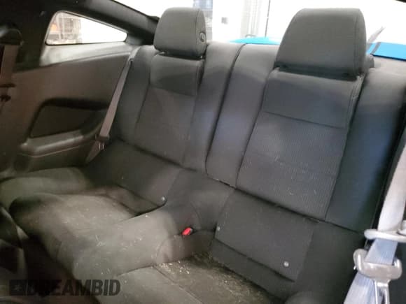 ✅ 2013 Ford Mustang V6 • VIN: 1ZVBP8AM3D5233302 • Lot: 66509395. Wystawiony na Copart z przebiegiem 151 528 mil. Bezpłatny archiwum sprzedaży aukcyjnych z USA i szczegółowy raport historii pojazdu na DreamBid. Zdjęcie 10.