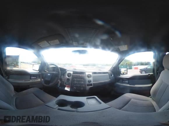 ✅ 2013 Ford F-150 XL • VIN: 1FTEW1CM6DFC20867 • Лот: 42837603. Опубликован ранее на IAAI с пробегом 180 632 миль. Бесплатный доступ к архиву аукционных продаж из США и подробный отчёт об истории автомобиля на DreamBid. Изображение 22.