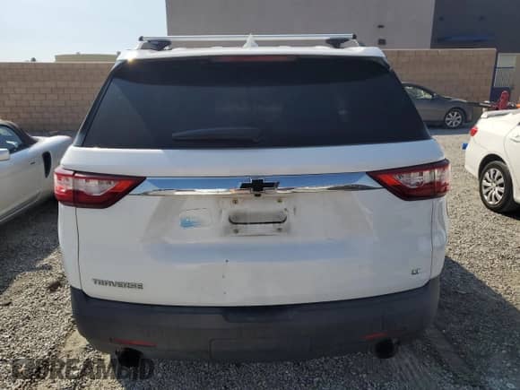 2019 Chevrolet Traverse LT Cloth z VIN 1GNERGKW8KJ121675, wystawiony jako Copart lot #84051555 z przebiegiem Nie podano mil oraz Nie do naprawy • Non repairable. Historia ofert i sprzedaży dostępna na DreamBid. Obrazek 6.