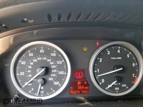 ✅ 2012 BMW X6 35i • VIN: 5UXFG2C50CL778051 • Lot: 70028595. Wystawiony na Copart z przebiegiem 95 273 mil. Bezpłatny archiwum sprzedaży aukcyjnych z USA i szczegółowy raport historii pojazdu na DreamBid. Zdjęcie 9.