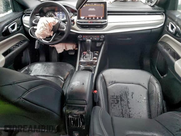 ✅ 2025 Jeep Compass Limited • VIN: 3C4NJDCN1ST622873 • Lot: 94059615. Wystawiony na Copart z przebiegiem 6 727 mil. Bezpłatny archiwum sprzedaży aukcyjnych z USA i szczegółowy raport historii pojazdu na DreamBid. Zdjęcie 8.