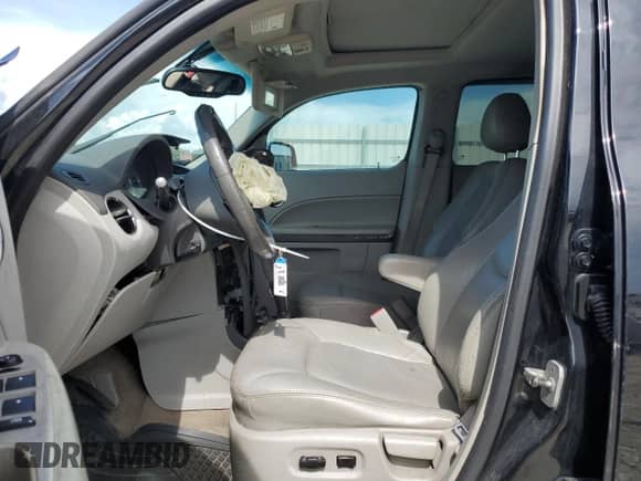 2009 Chevrolet HHR 2LT с VIN 3GNCA53V89S503383, выставлен на аукционе Copart как лот 65229064 с пробегом 215 019 миль миль и Списание • Salvage title. История ставок и продаж доступна на DreamBid. Изображение 7.