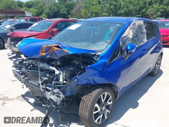 ✅ 2015 Nissan Note S • VIN: 3N1CE2CP4FL444791 • Lot: 42524721. Wystawiony na IAAI z przebiegiem 86 595 mil. Bezpłatny archiwum sprzedaży aukcyjnych z USA i szczegółowy raport historii pojazdu na DreamBid. Zdjęcie 2.