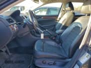 ✅ 2012 Volkswagen Passat SEL • VIN: 1VWCH7A36CC110350 • Lot: 94337685. Wystawiony na Copart z przebiegiem 111 822 mil. Bezpłatny archiwum sprzedaży aukcyjnych z USA i szczegółowy raport historii pojazdu na DreamBid. Zdjęcie 7.