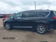 ✅ 2021 Chrysler Pacifica Limited • VIN: 2C4RC3GG8MR600117 • Lot: 42274698. Listed on IAAI with 35,829 mi. Free auction sales archive from the USA and detailed vehicle history report at DreamBid. Image 14.