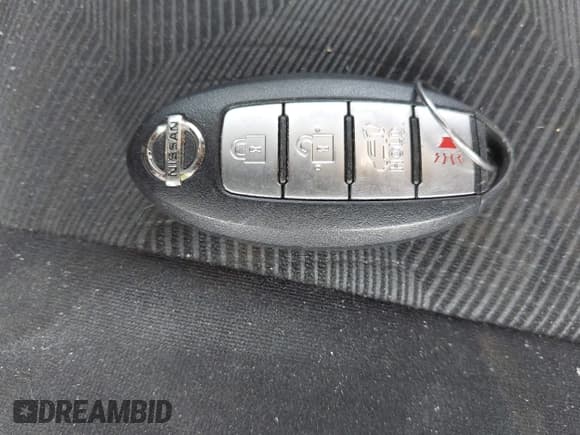 ✅ 2014 Nissan Rogue SV • VIN: 5N1AT2MK9EC829332 • Lot: 42423778. Listed on IAAI with 138,146 mi. Free auction sales archive from the USA and detailed vehicle history report at DreamBid. Image 11.