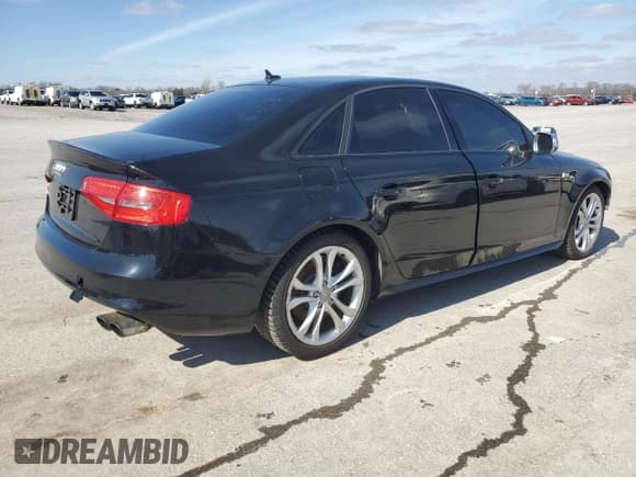 ✅ 2013 Audi S4 Premium Plus • VIN: WAUDGAFL7DA086845 • Lot: 44468555. Wystawiony na Copart z przebiegiem 115 909 mil. Bezpłatny archiwum sprzedaży aukcyjnych z USA i szczegółowy raport historii pojazdu na DreamBid. Zdjęcie 3.