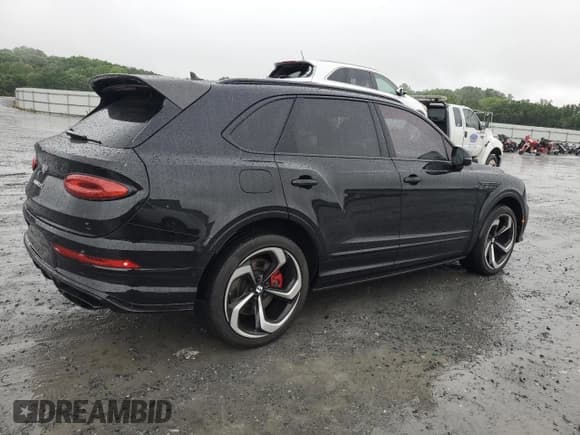 ✅ 2022 Bentley Bentayga V8 • VIN: SJAAM2ZV8NC039607 • Лот: 54888564. Опубликован ранее на Copart с пробегом 15 561 миль. Бесплатный доступ к архиву аукционных продаж из США и подробный отчёт об истории автомобиля на DreamBid. Изображение 3.