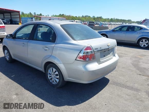 ✅ 2007 Chevrolet Aveo LS • VIN: KL1TD56617B098732 • Lot: 41889243. Wystawiony na IAAI z przebiegiem 115 426 mil. Bezpłatny archiwum sprzedaży aukcyjnych z USA i szczegółowy raport historii pojazdu na DreamBid. Zdjęcie 3.
