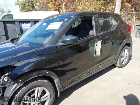 ✅ 2020 Nissan Kicks S • VIN: 3N1CP5BV6LL531826 • Lot: 43396024. Listed on IAAI with 128,963 mi. Free auction sales archive from the USA and detailed vehicle history report at DreamBid. Image 6.