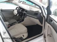 ✅ 2016 Volkswagen Golf TSI S • VIN: 3VWC17AU2GM515753 • Lot: 43357098. Wystawiony na IAAI z przebiegiem 129 787 mil. Bezpłatny archiwum sprzedaży aukcyjnych z USA i szczegółowy raport historii pojazdu na DreamBid. Zdjęcie 5.