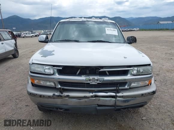 ✅ 2000 Chevrolet Suburban LS • VIN: 3GNFK16T5YG181686 • Лот: 42392480. Опубликован ранее на IAAI с пробегом 300 323 миль. Бесплатный доступ к архиву аукционных продаж из США и подробный отчёт об истории автомобиля на DreamBid. Изображение 12.
