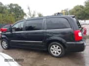 ✅ 2011 Chrysler Town & Country Touring L • VIN: 2A4RR8DG6BR641157 • Lot: 43289483. Wystawiony na IAAI z przebiegiem 205 673 mil. Bezpłatny archiwum sprzedaży aukcyjnych z USA i szczegółowy raport historii pojazdu na DreamBid. Zdjęcie 15.