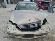✅ 2005 Mercedes-Benz C 240 • VIN: WDBRF81J65F667041 • Лот: 82450355. Опубликован ранее на Copart с пробегом 145 521 миль. Бесплатный доступ к архиву аукционных продаж из США и подробный отчёт об истории автомобиля на DreamBid. Изображение 5.