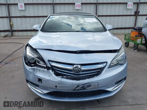 ✅ 2016 Buick Cascada Premium • VIN: W04WT3N57GG097720 • Lot: 43376373. Wystawiony na IAAI z przebiegiem 103 985 mil. Bezpłatny archiwum sprzedaży aukcyjnych z USA i szczegółowy raport historii pojazdu na DreamBid. Zdjęcie 12.