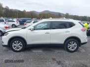 ✅ 2016 Nissan Rogue S • VIN: KNMAT2MV2GP607158 • Lot: 43539052. Wystawiony na IAAI z przebiegiem 110 621 mil. Bezpłatny archiwum sprzedaży aukcyjnych z USA i szczegółowy raport historii pojazdu na DreamBid. Zdjęcie 14.