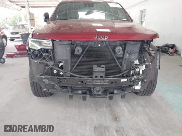 ✅ 2020 Jeep Grand Cherokee Limited X • VIN: 1C4RJFBT6LC185530 • Лот: 42656641. Опубликован ранее на IAAI с пробегом 44 664 миль. Бесплатный доступ к архиву аукционных продаж из США и подробный отчёт об истории автомобиля на DreamBid. Изображение 6.