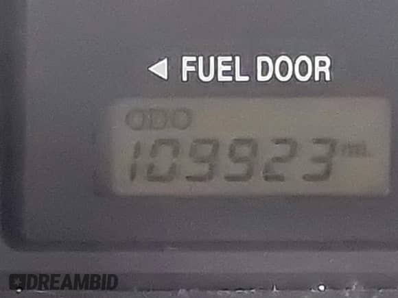 2005 Hyundai Santa Fe GLS с VIN KM8SC73D35U876600, выставлен на аукционе IAAI как лот 41535489 с пробегом 109 923 миль миль и . История ставок и продаж доступна на DreamBid. Изображение 7.