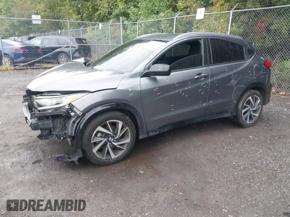 ✅ 2019 Honda HR-V Sport • VIN: 3CZRU6H13KG714922 • Lot: 43438115. Wystawiony na IAAI z przebiegiem 95 374 mil. Bezpłatny archiwum sprzedaży aukcyjnych z USA i szczegółowy raport historii pojazdu na DreamBid. Zdjęcie 17.