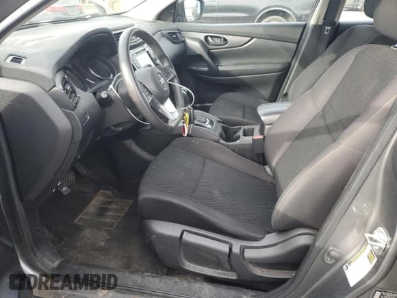 ✅ 2019 Nissan Rogue S • VIN: JN1BJ1CR9KW631208 • Lot: 92668455. Wystawiony na Copart z przebiegiem 87 078 mil. Bezpłatny archiwum sprzedaży aukcyjnych z USA i szczegółowy raport historii pojazdu na DreamBid. Zdjęcie 7.