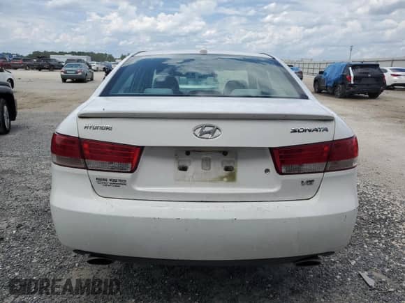 2008 Hyundai Sonata SE with VIN 5NPEU46F08H385880, listed as a Copart auction lot 67076544 with 124,138 mi miles and Salvage title. Bid and sale history available at DreamBid. Image 6.