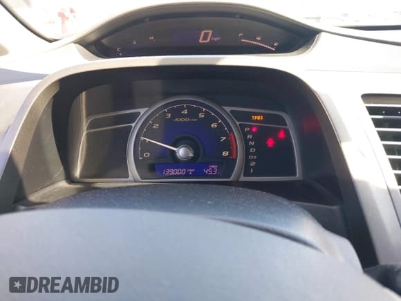 ✅ 2010 Honda Civic LX • VIN: 19XFA1F51AE068395 • Lot: 43529675. Wystawiony na IAAI z przebiegiem 139 000 mil. Bezpłatny archiwum sprzedaży aukcyjnych z USA i szczegółowy raport historii pojazdu na DreamBid. Zdjęcie 7.