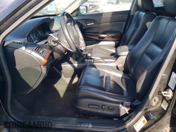 ✅ 2010 Honda Crosstour EX-L • VIN: 5J6TF2H53AL007137 • Лот: 61832085. Опубликован ранее на Copart с пробегом 166 000 миль. Бесплатный доступ к архиву аукционных продаж из США и подробный отчёт об истории автомобиля на DreamBid. Изображение 7.