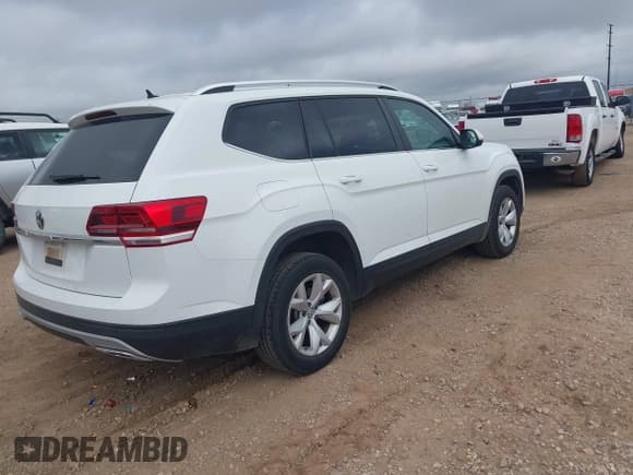 ✅ 2019 Volkswagen Atlas S • VIN: 1V2AP2CA4KC583091 • Lot: 42656999. Listed on IAAI with 105,929 mi. Free auction sales archive from the USA and detailed vehicle history report at DreamBid. Image 4.