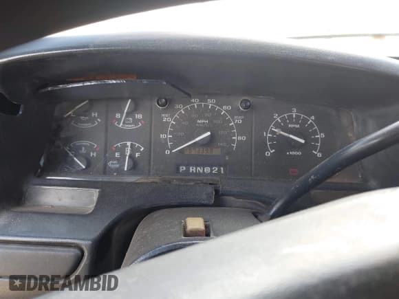 ✅ 1995 Ford Bronco Eddie Bauer • VIN: 1FMEU15N9SLB77132 • Лот: 43497559. Опубликован ранее на IAAI с пробегом 187 339 миль. Бесплатный доступ к архиву аукционных продаж из США и подробный отчёт об истории автомобиля на DreamBid. Изображение 7.