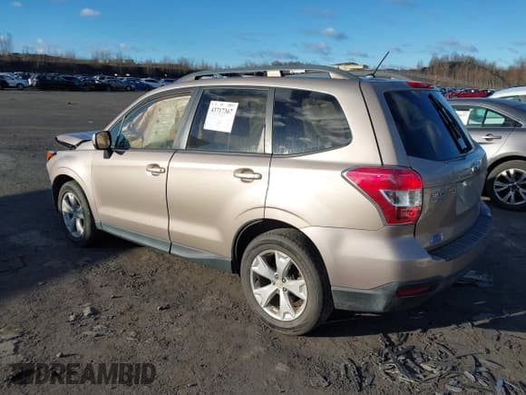 ✅ 2014 Subaru Forester Premium • VIN: JF2SJAECXEH521056 • Lot: 43717367. Wystawiony na IAAI z przebiegiem 117 671 mil. Bezpłatny archiwum sprzedaży aukcyjnych z USA i szczegółowy raport historii pojazdu na DreamBid. Zdjęcie 3.