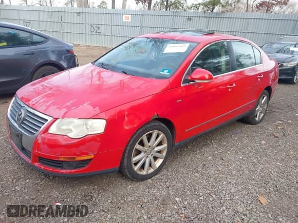 ✅ 2007 Volkswagen Passat 2.0T • VIN: WVWAK73C47P119961 • Lot: 43883969. Listed on IAAI with 168,893 mi. Free auction sales archive from the USA and detailed vehicle history report at DreamBid. Image 2.