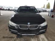 ✅ 2015 BMW 3 Series 328i • VIN: WBA3C1C58FK118079 • Lot: 92688355. Wystawiony na Copart z przebiegiem 164 259 mil. Bezpłatny archiwum sprzedaży aukcyjnych z USA i szczegółowy raport historii pojazdu na DreamBid. Zdjęcie 5.